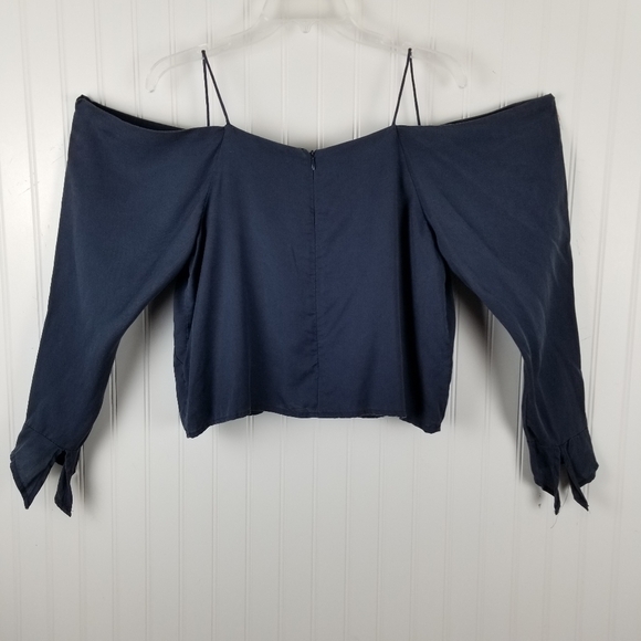Do+BE Cropped Top Shirt Shoulder Cut Out Off Shoulder Womens Large Long Sleeve - Picture 2 of 10